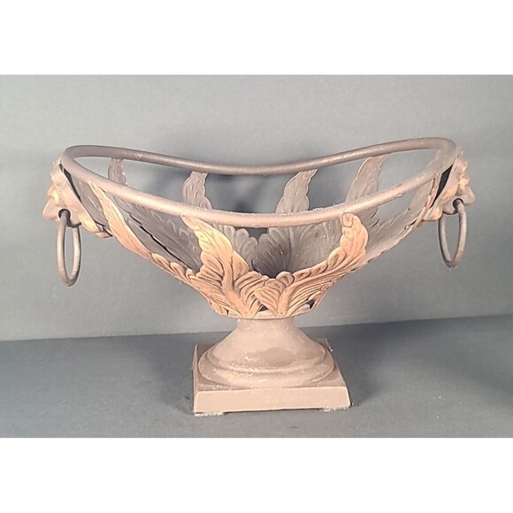 Wrought Iron Metal Basket With Lion Head Handles Pedestal Base Victorian Garden - Picture 10 of 11